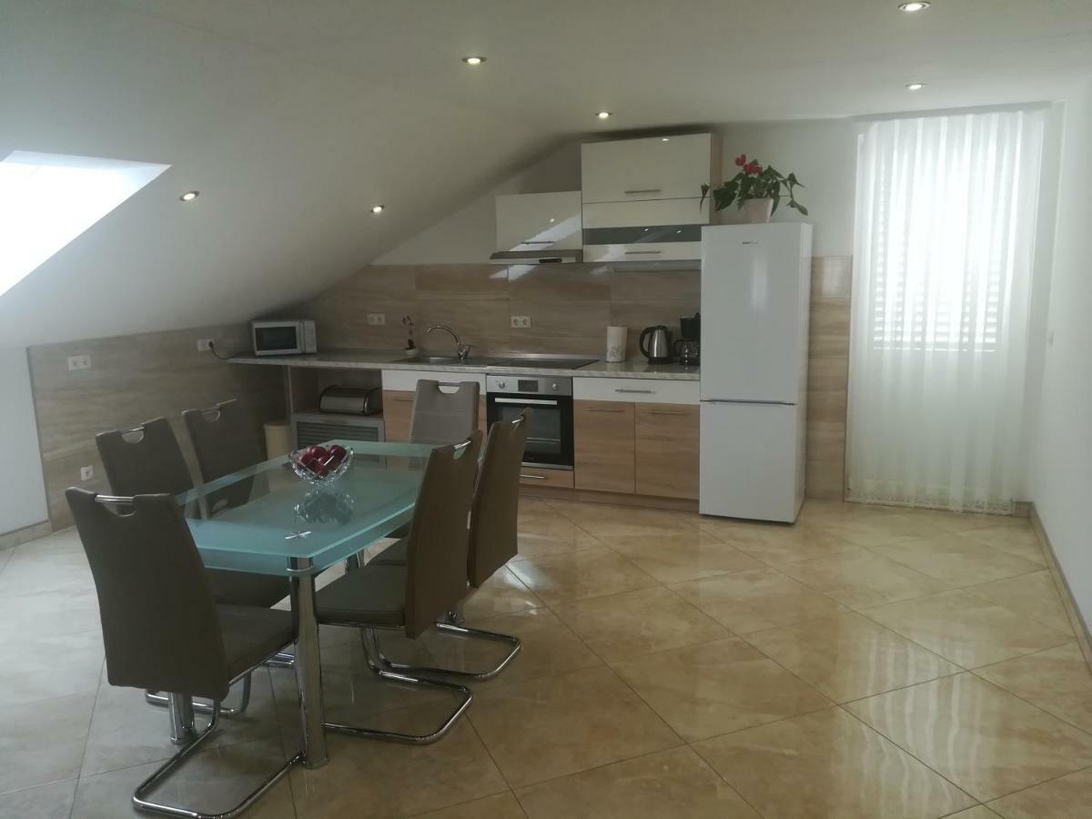 Apartman Daria Apartment Trogir Bagian luar foto