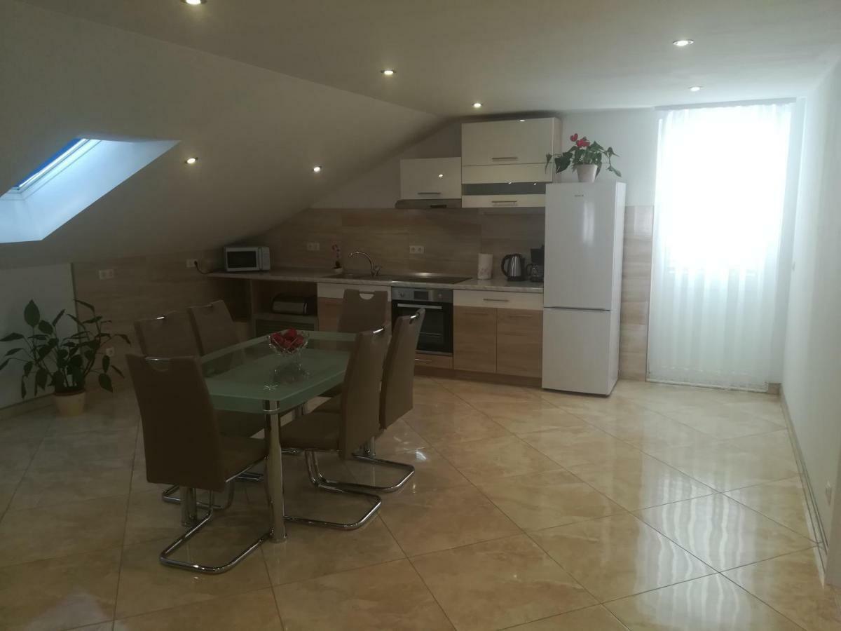 Apartman Daria Apartment Trogir Bagian luar foto