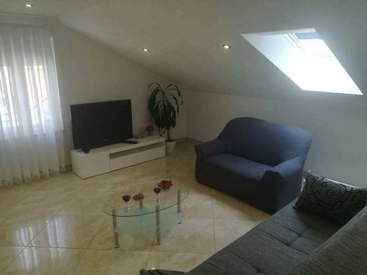 Apartman Daria Apartment Trogir Bagian luar foto