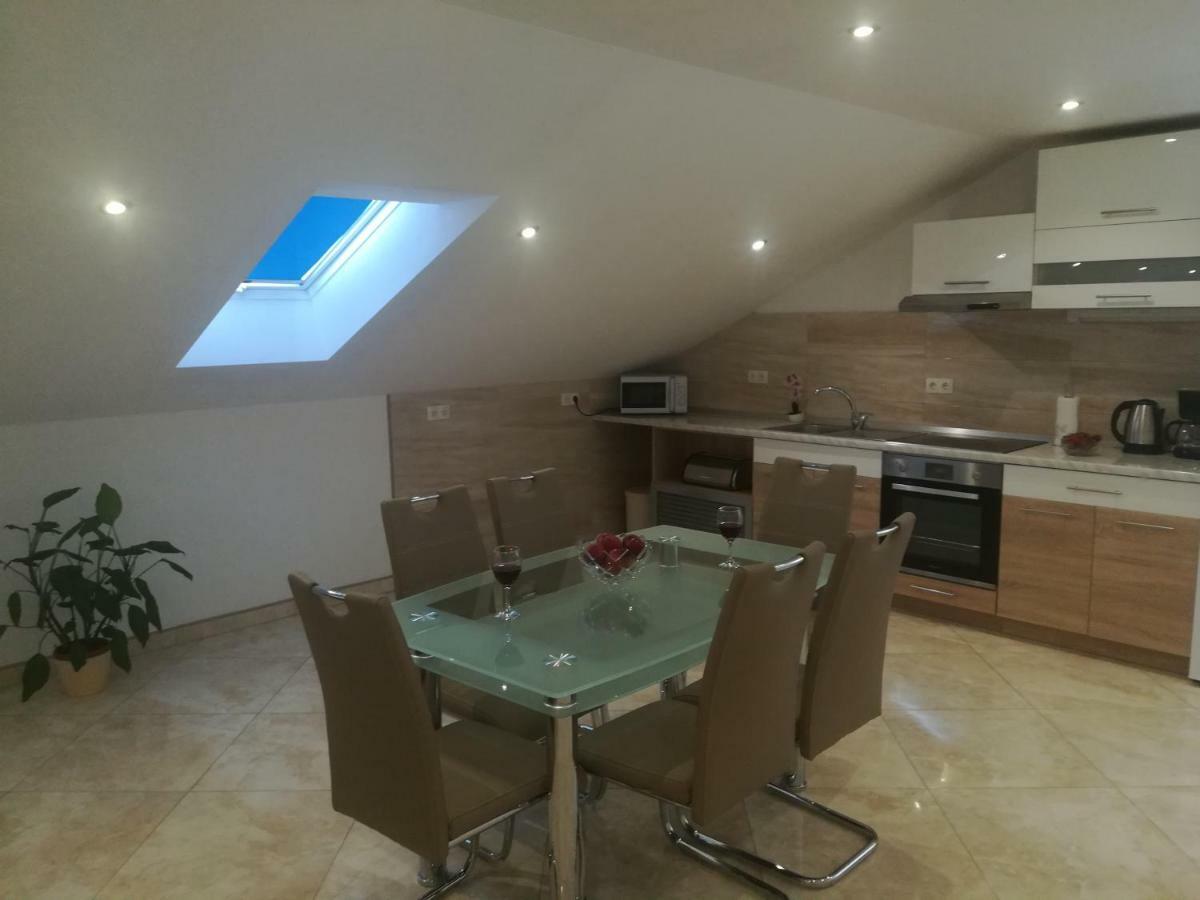 Apartman Daria Apartment Trogir Bagian luar foto